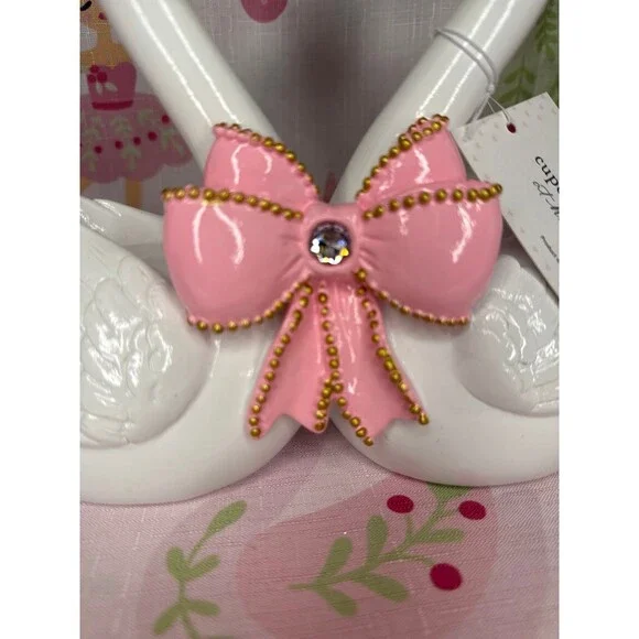 New Coquette Valentines Day Swan “Love Birds” With Pink Bow - Picture 2 of 4